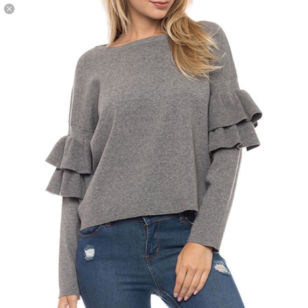 Love Tree Ruffle Sweater Size Small
